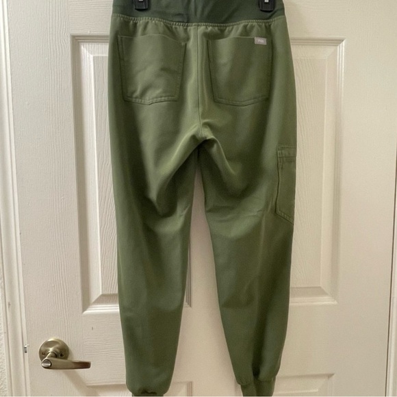 FIGS dark olive Zamora joggers - Picture 2 of 3